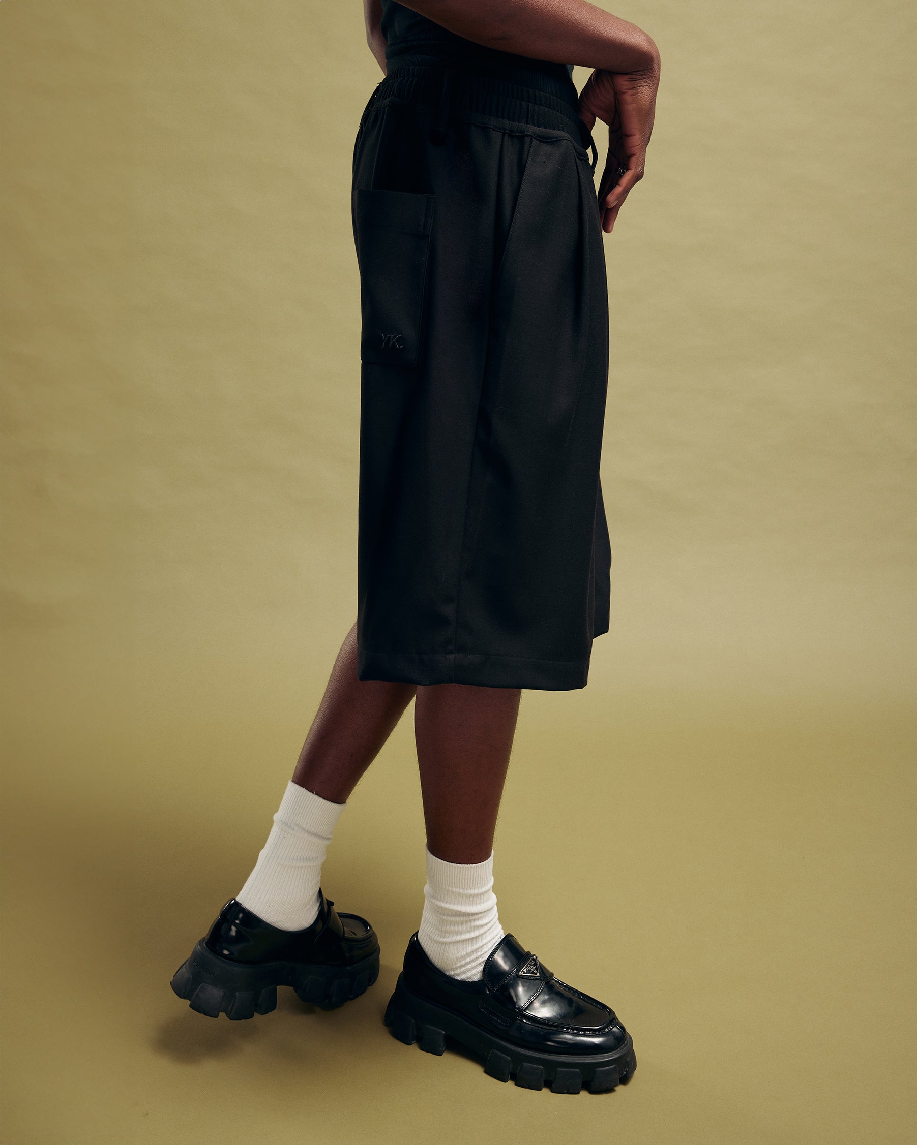 Nothing Pleated Shorts | Tar