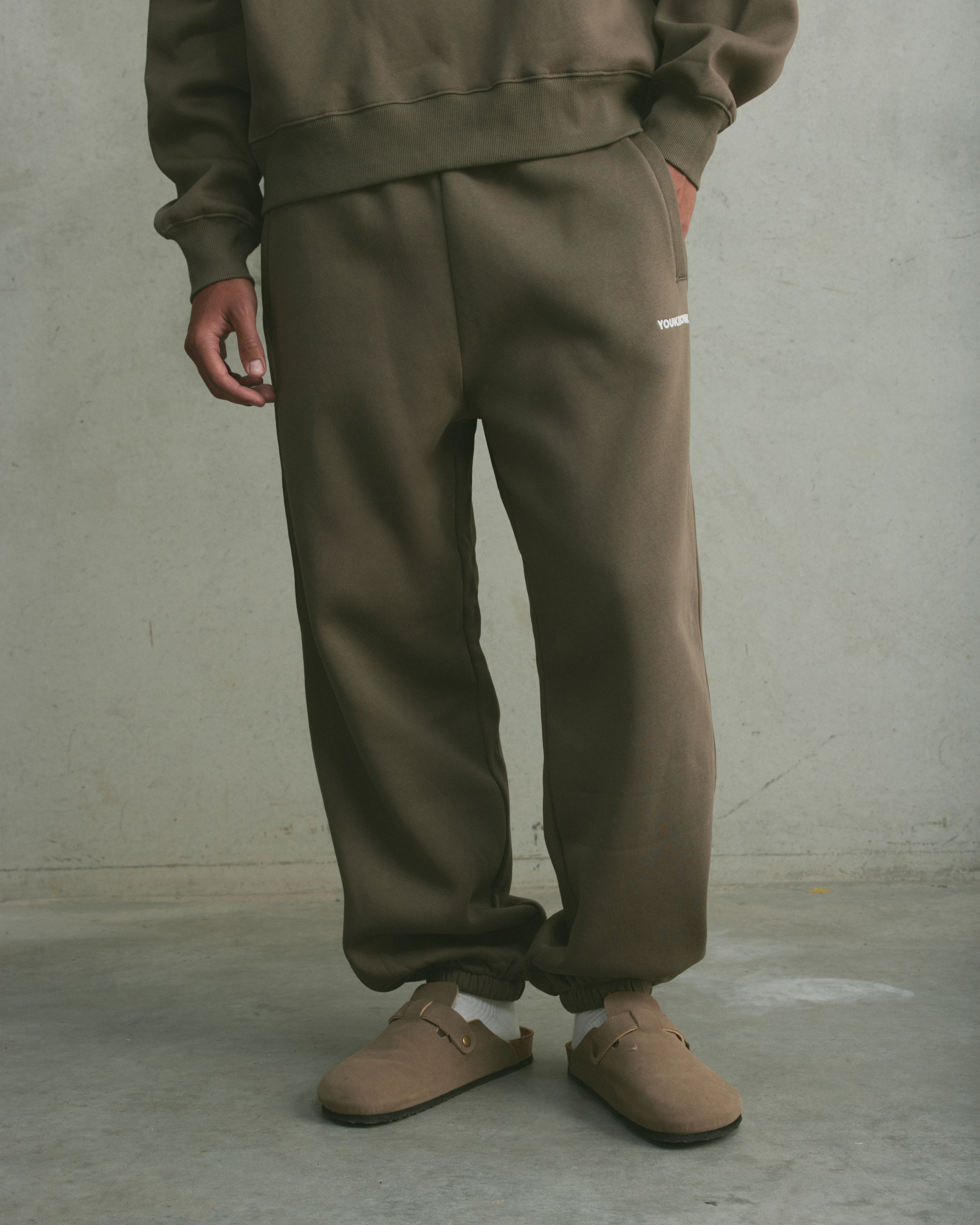 Core Cuffed Sweatpants | Seaweed