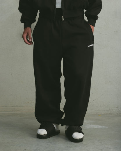 Core Cuffed Sweatpants | Black