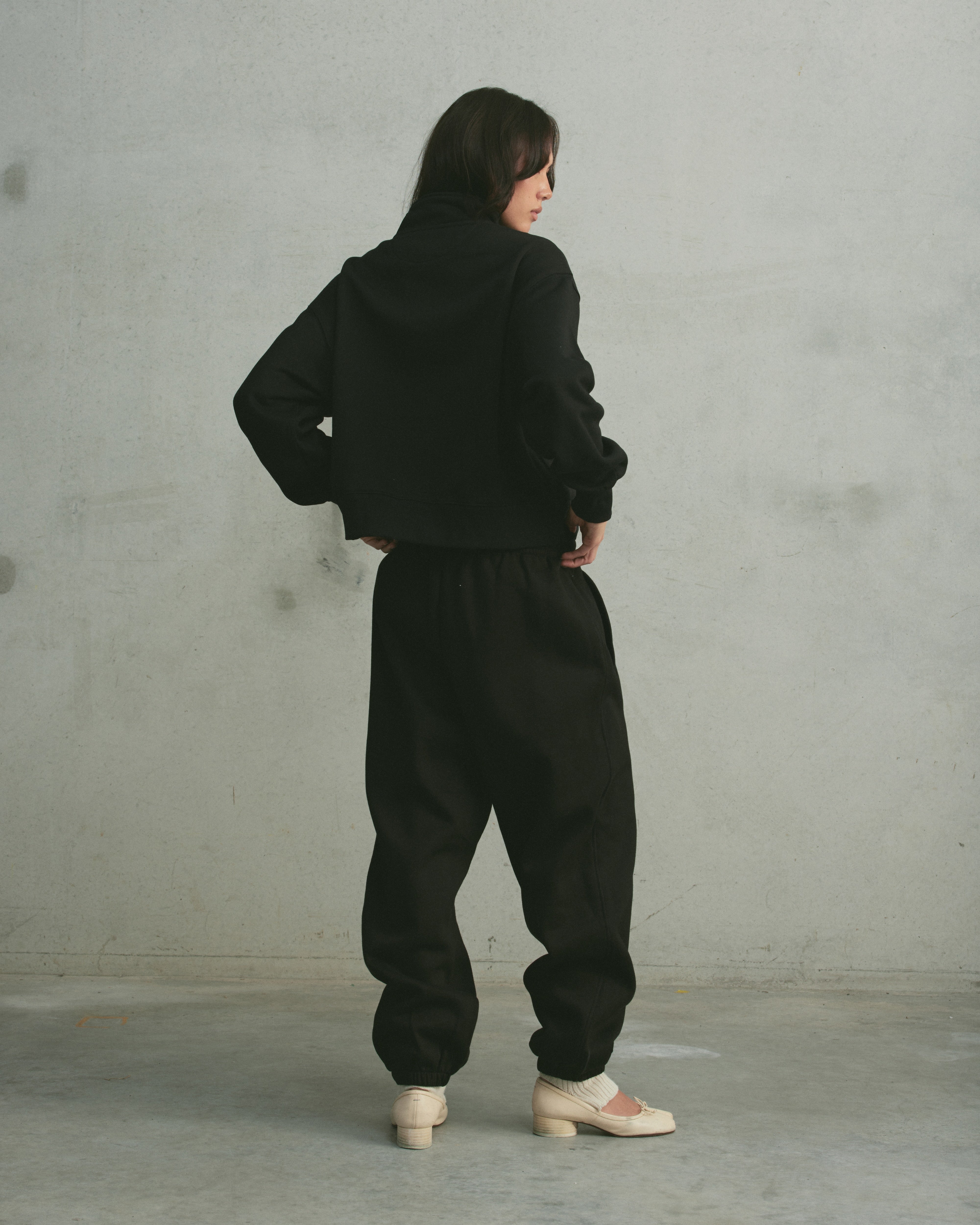Core Cuffed Sweatpants | Black