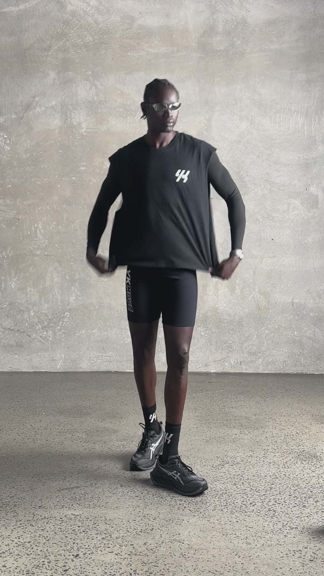 YK Move Champion Tank | Black